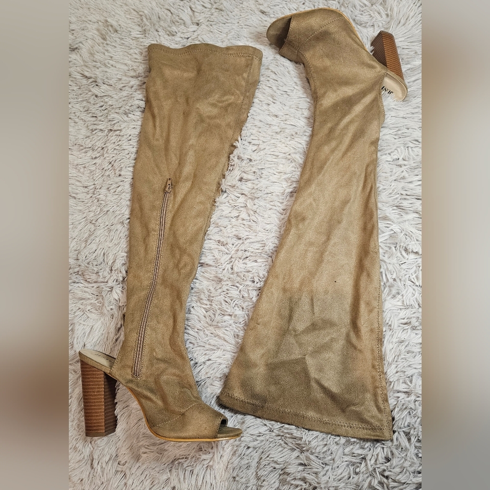 Knee high slipper boots